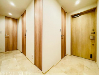 �@���ւ���e�����ւ͎��p�ɂȂ��Ă���A�v���C�o�V�[������݌v