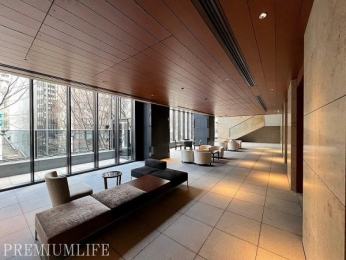 �@2024�N2���B�e