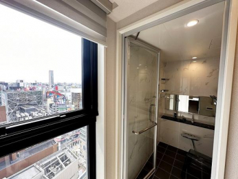 �@�����g�[�����@�t���ŉ��K�B���̊O�͏a�J�̖������B