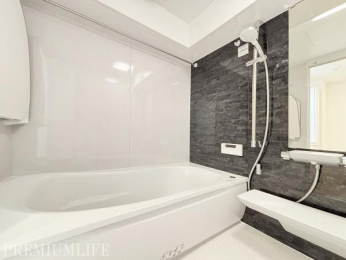 �@�g�̂Ƀt�B�b�g���闁��