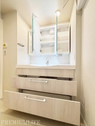 @̗[IɂȂĂAϕiȂǂXbL[ł܂B 