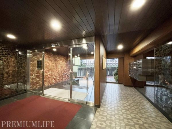 �@���p�X�y�[�X���Y��ɊǗ�����Ă���A�Ǘ��̐��̗ǂ������������܂��B