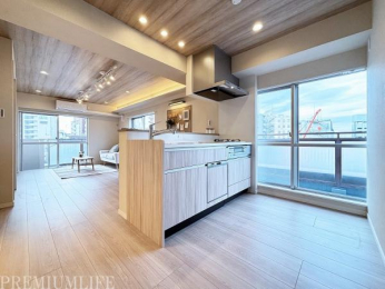 @rOnΖʃLb`ŉƑ̗lq₷łB