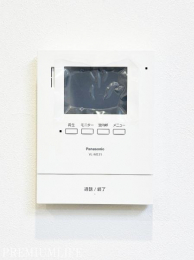 �@�yTV���j�^�[�t���C���^�[�z���z