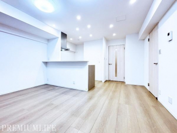 �@�Ƌ�̔z�u�����₷���`��ŁA��炵�̃C���[�W���L����܂��B