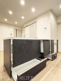 �@���[�L�x�Ŗ��邢�V�X�e���L�b�`��