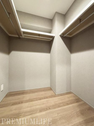 �@��e�ʃE�H�[�N�C���N���[�[�b�g�Ŏ��[�[��