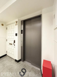 �@�G���x�[�^�[�����ŁA��K�ւ̈ړ������K