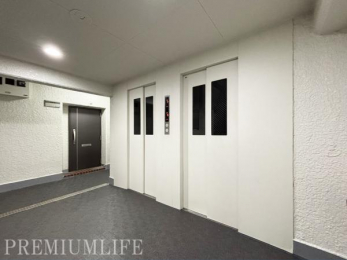 �@�G���x�[�^�[2��ݒu�ςňړ����y�X