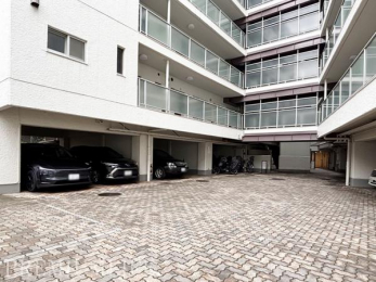 �@�~�n���ɂ͒��ԏ�