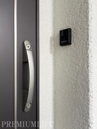 �@���j�^�[�t���C���^�[�z��