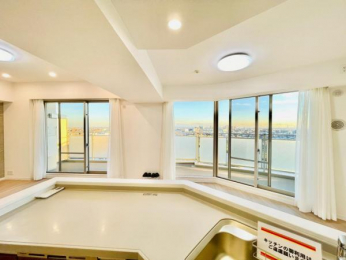 @rOɂ邲Ƒ̗lqȂ璲łΖʎLb`B