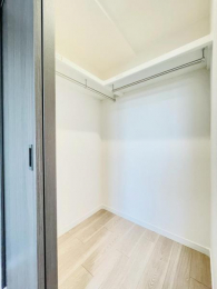 @ߗނ͂AStobOX[cP[X[łvhbB