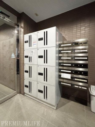 @z{bNXŁAsݎ̉ו󂯎X[Y