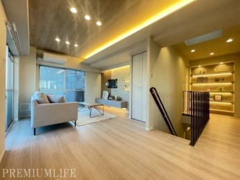 �@�Ƒ��c���ɂ҂�����̍L�X���r���O���