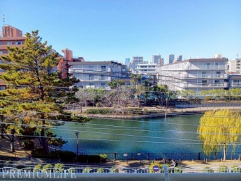 @lG̈ڂ낢y߂钭]L܂