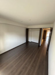 �@���[�X�y�[�X������A�X�}�[�g�ɕ������Еt���܂��B