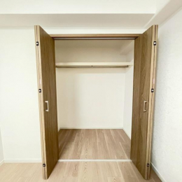 �@�傫�߂̎��[�X�y�[�X�B����������������Еt���܂��B