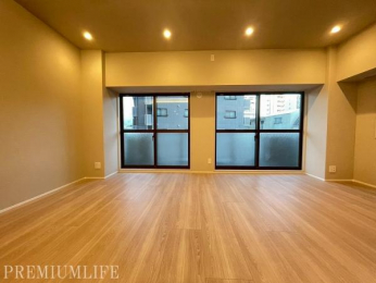 �@���ʂ��̗ǂ����r���O�ŉ��K�ɉ߂����܂�