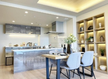 �@����I���I�V�����ȃ_�C�j���O�X�y�[�X