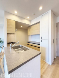 �@�Ζʎ��L�b�`���ł��������Ȃ���Ƒ��Ɖ�b���y���߂܂�