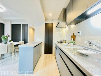 �@���[�X�y�[�X���L�x�ȃV�X�e���L�b�`���B�H��@�E�򐅊�������B