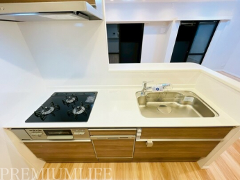 �@�����X�y�[�X���������肠��L�b�`��