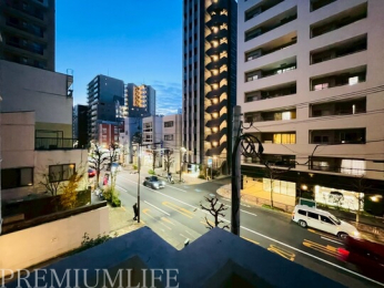 �@��i���A�Y��Ȍi�F���y���߂܂��B