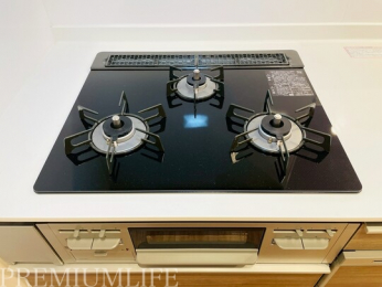 �@���Z�����Ɋ�����3���K�X�R�����t��