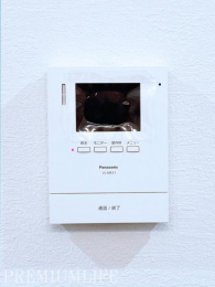 �@�y���j�^�[�t���C���^�[�z���z