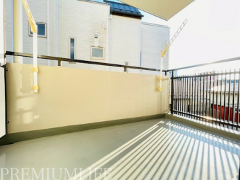 �@�o���R�j�[�͓���������A����������󕨂������܂��B