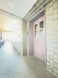 �@�G���x�[�^�[�������ړ����y�X