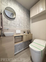 �@���t���̎�􂢃X�y�[�X��������A�z�e�����C�N�ȃg�C�����