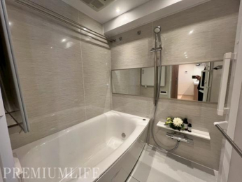 �@����̔����������Ɩ�����A���났�ɖ������㎿�ȃo�X���[�����