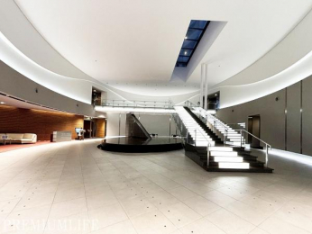 �@��������A�Ȑ����ƊJ�����̃G���g�����X�B