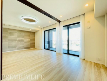 �@�A�N�Z���g�N���X�Ɩؖڃt���[�����O�����a����㎿�ȋ��