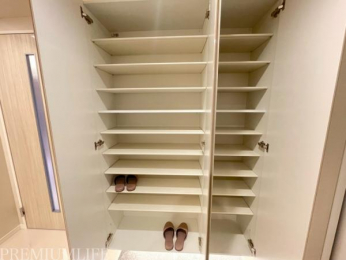 �@��e�ʂ̃V���[�Y�{�b�N�X�ł���������[�\