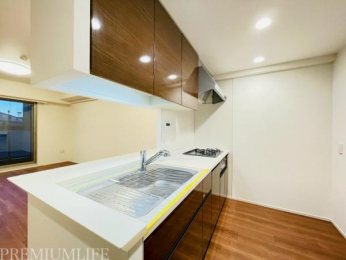 �@�L���L�b�`���X�y�[�X�ł��������y����