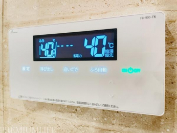 �@�ǂ������A�I�[�g�o�X�@�\�𓋍�