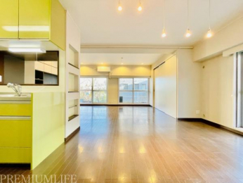 �@�Ζʎ��L�b�`���ŉƑ��̎��Ԃ���؂ɂł��郊�r���O