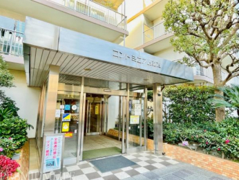 �@�Ǘ��̍s���͂����Y��ȃG���g�����X�ł��o�}��