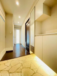 �@�L�����ւŗ��q�������S