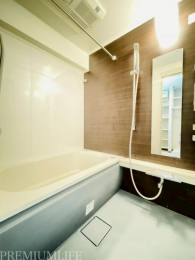 �@�Y��ȗ����œ��X�̔�������܂��B