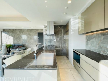 �@���[�L�x�ȍL���L�b�`���ł��������y����