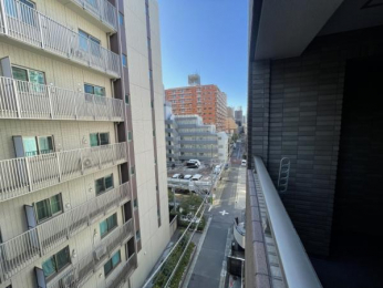 �@�Z��X�������鎺������̒��]