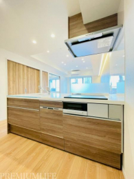 �@�����X�y�[�X���L���A���[�L�x�ȃL�b�`��