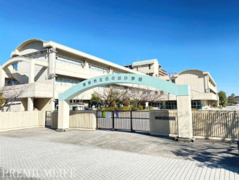 �@�k�������ɉY���s�����̏o���w�Z������A�q��Đ��тɂ��ꂵ���ʊw���ł��B