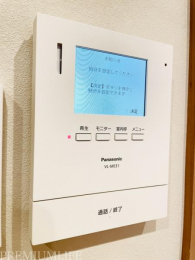 �@���S�̃��j�^�[�t���C���^�[�t�H��