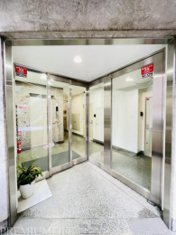 �@�K���X����̃G���g�����X