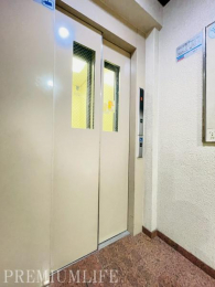 �@�d���ו���x�r�[�J�[�̈ړ����X���[�Y�ȃG���x�[�^�[����